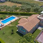 Beautiful Judita With Pool In Tar Tar-Vabriga