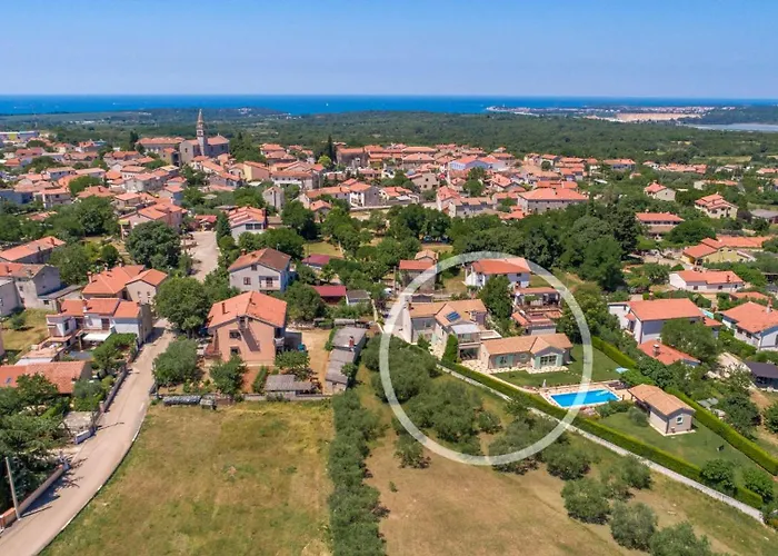 Villa Beautiful Judita With Pool In Tar Tar-Vabriga