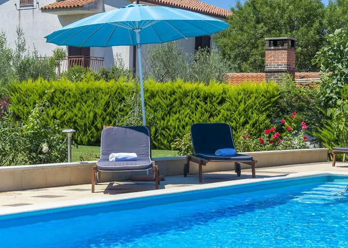 Villa Beautiful Judita With Pool In Tar *