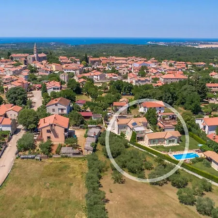 Villa Beautiful Judita With Pool In Tar Tar-Vabriga