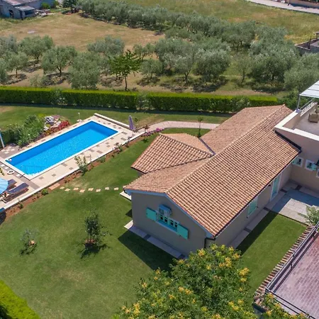 Beautiful Judita With Pool In Tar Tar-Vabriga